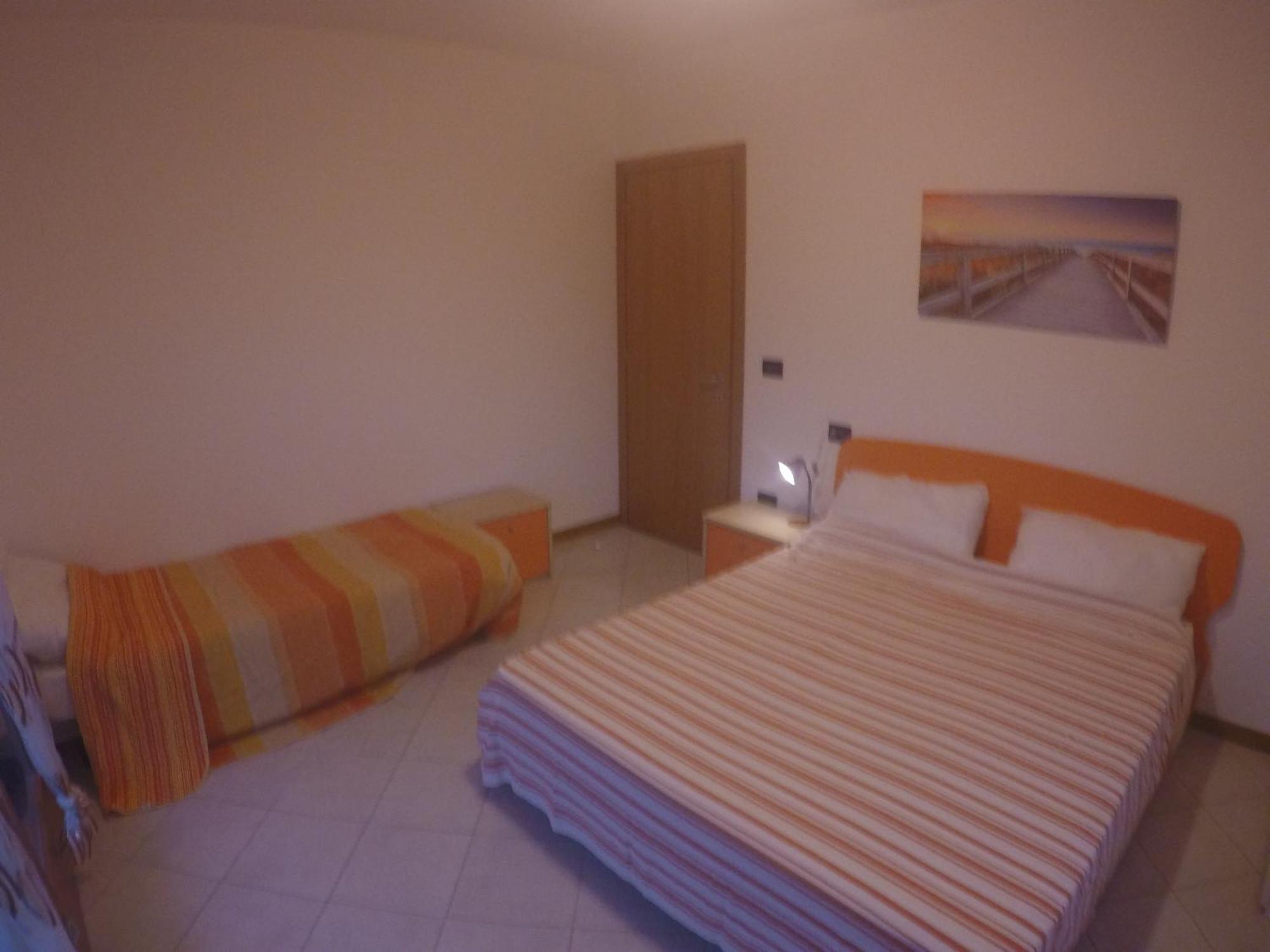 Residence Roberta Con Piscina - Agenzia Cocal Caorle Exterior photo